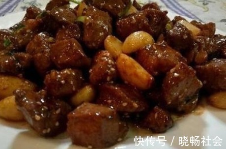 牛肉粒|这肉含有18种氨基酸，再贵也要吃，含钙量比猪肉高一倍，孩子爱吃