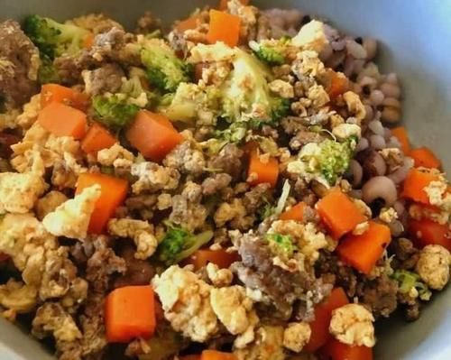 中年|女性到了中年常吃三种食物，排毒养颜，延缓衰老，好吃又健康