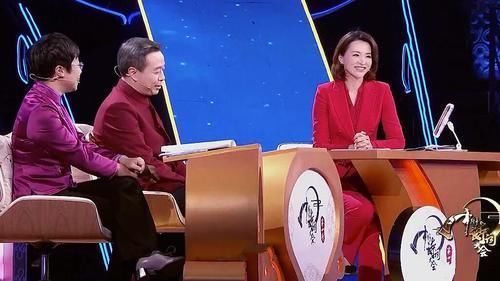 楊迪|楊超越玩游戲大哭,楊迪輸了被人抬起,綜藝節目的底線何在?