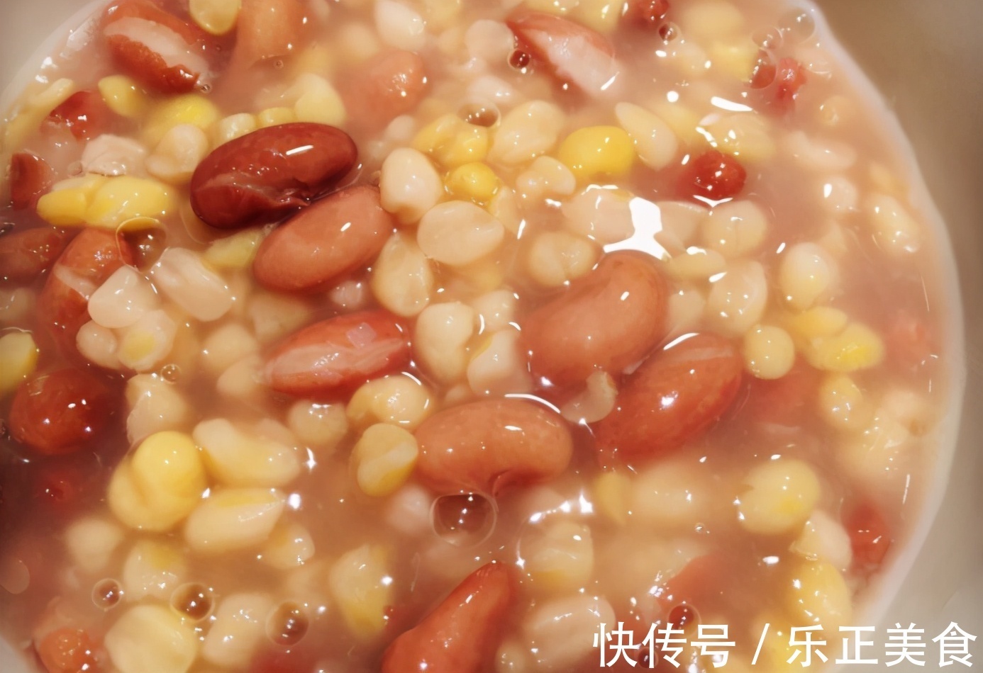 豆角籽|晚饭不知道吃点啥好，试试这碗粗粮粥，软糯香滑，体重悄悄下降