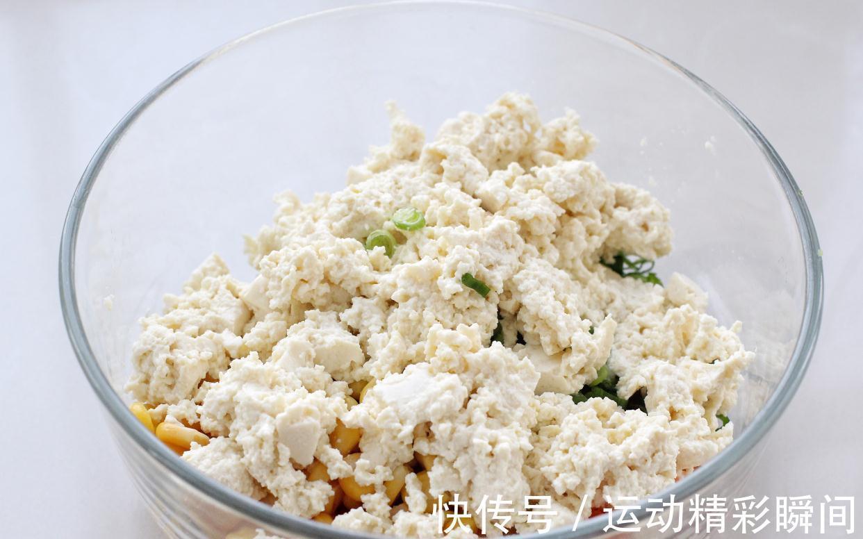 豆腐还能做早餐饼,营养均衡香喷喷,挑食的孩子居然一口气吃了仨