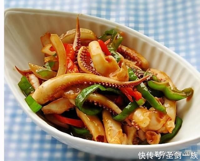 腌黄瓜|周末推荐超下饭的12道菜，简单易做，口感嫩滑，好吃到放不下筷子