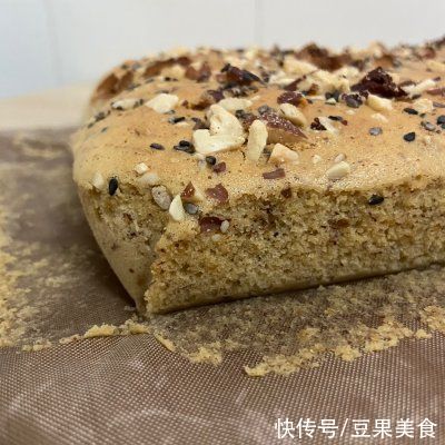 好吃到流泪的养生古早红枣坚果蛋糕,连吃三天都不够