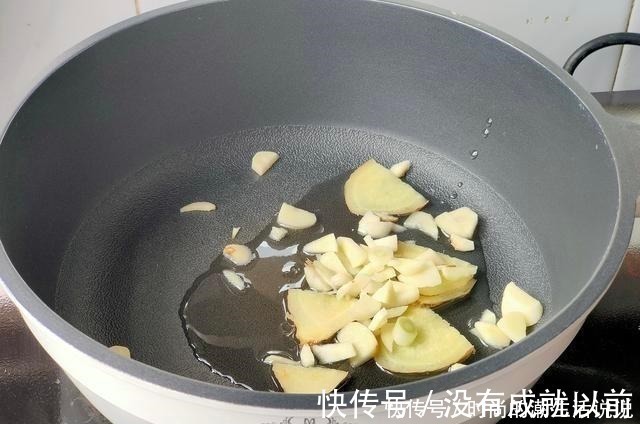 教你做一道下饭家常菜，食材简单，做法也是看一次就会