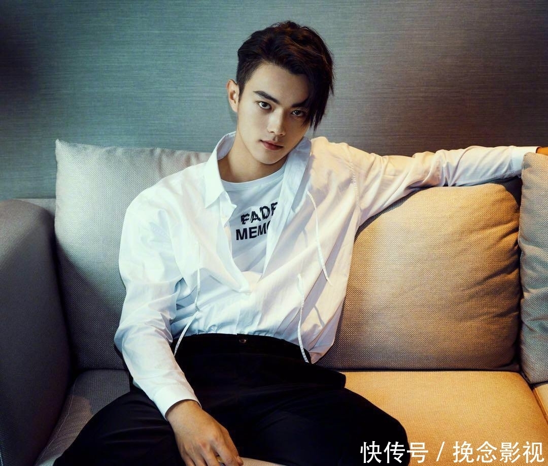 趙薇 許凱、張哲瀚同框,曾經(jīng)同是于正力捧的藝人,怎么差別如此大