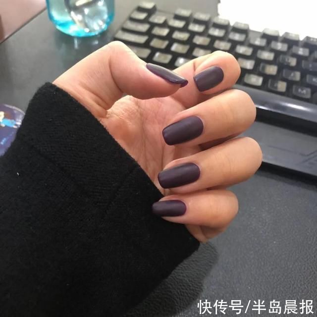 萧内网|原本多好看的手,现在成这样了,姑娘:美甲做多的下场