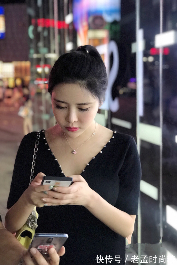 穿搭 重庆街拍,潮流穿搭精选参考,你喜欢哪一款?