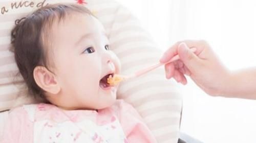 宝妈|1到2岁宝宝辅食添加要多样,别再每天米粥加鸡蛋了,真没啥营养