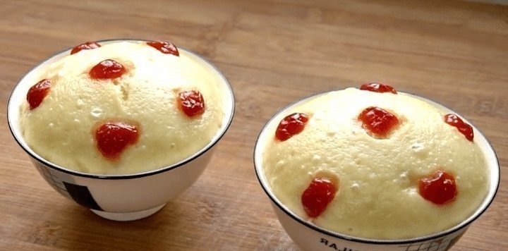 家里有面粉，不要再做面包了这样做比面包好吃、甜蜜、柔软，想吃