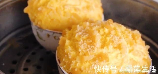 营养物质|玉米面最好吃的做法,加1个苹果,养胃助消化,孩子特别喜欢吃!