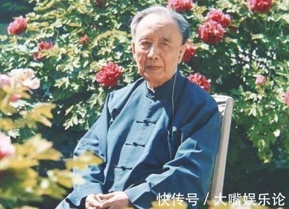 九州帝国大学!铁骨铮铮的郭沫若一生辉煌,为何死后连个墓地都没有?原因很简单