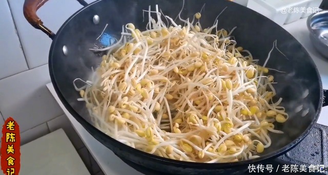 原汁原味的黄豆芽才美味,做法简单易上手,吃得汤汁不剩