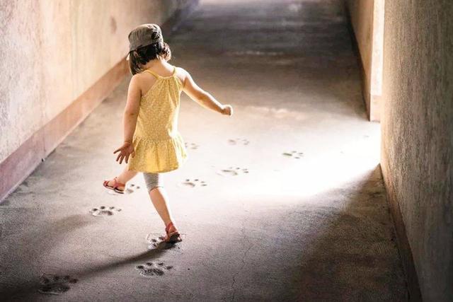 家长们|男孩问“我被打了可以还手吗”,妈妈的回答显出智商,值得你学习