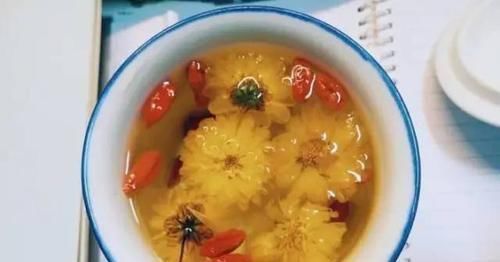 血管健康|脑梗“最怕”一种水,敞开喝,血栓悄悄减少,血管会“感激”你