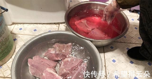 在家做酱牛肉,只需4样配料,牛肉味道香缩水少,能拿去卖了!