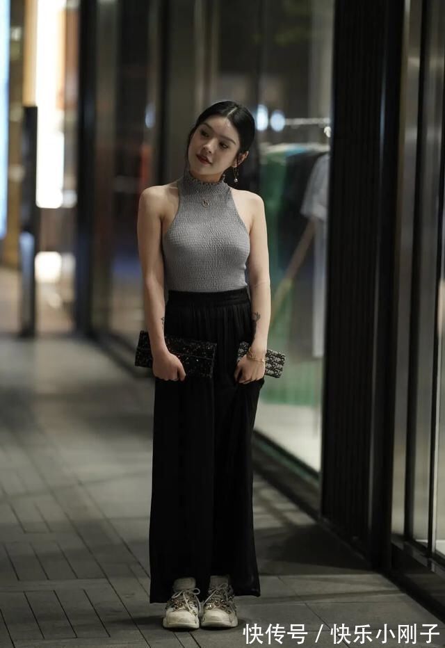 小个子 高腰裤简单而不单调,讲究上下搭配,小个子太适合了!