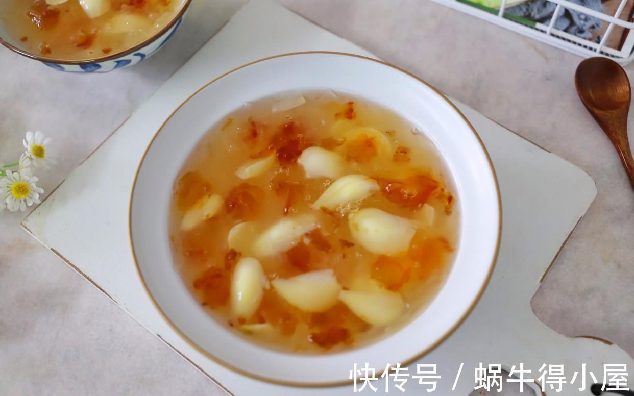 食材|夏天，女人要多喝此甜羹，三种食材一起炖，营养滋润，面膜都省了