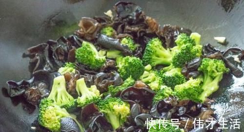 食物|聪明的人喜欢吃3种食物,补充营养、延缓衰老,爱吃就赚了!