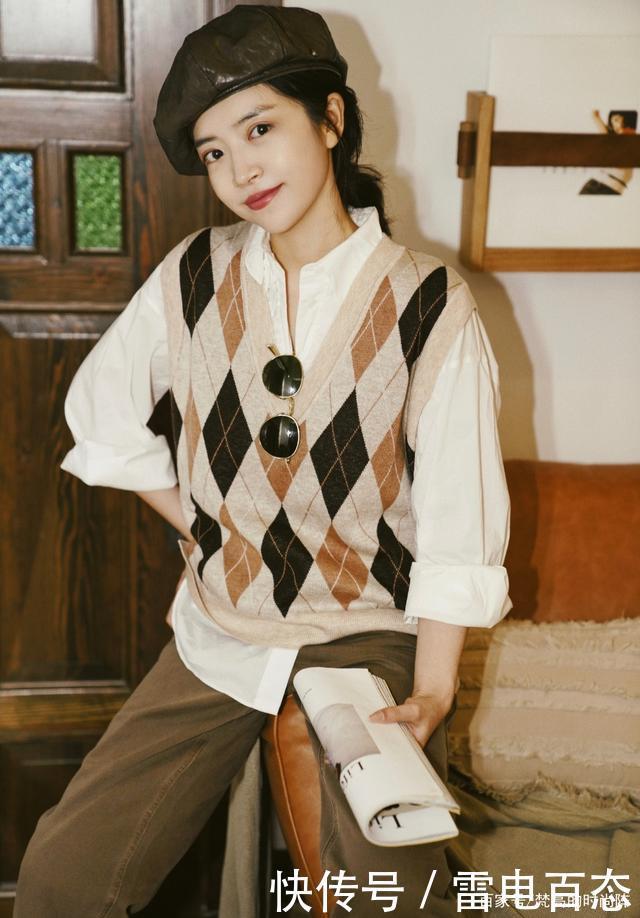 大地色难穿可三木却最爱!她的“时髦套路”不复杂,照着学就行