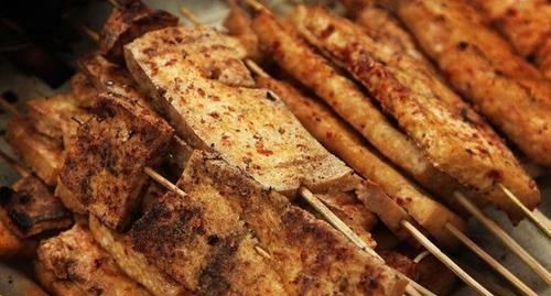 男性|男性过了55岁要管住嘴,6种食物尽量少吃,以免给长寿“筑坎”