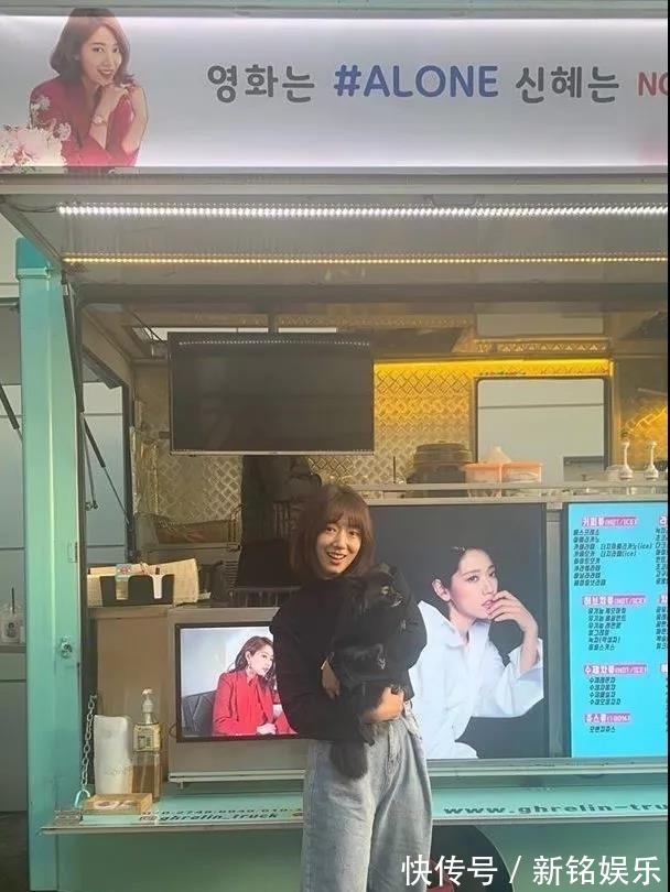 bigbang 合作的联名鞋直接秒空,连50码的都卖完,价格居然高达3万一双?