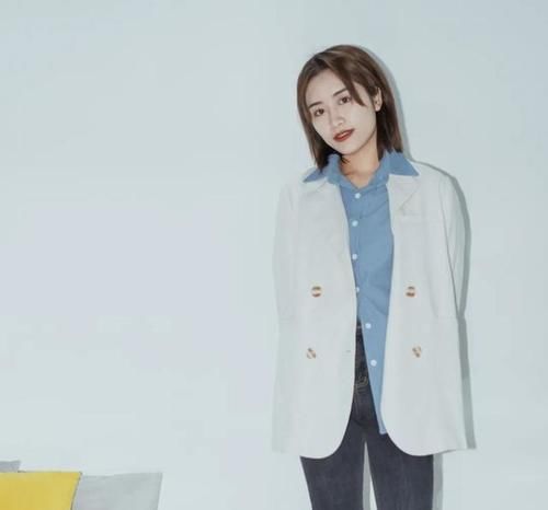 “ 春外套 ”我爱惨了！2021年这么穿，流行极了！