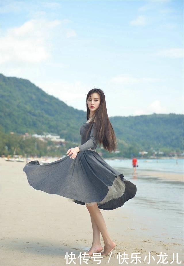 连衣裙|灰色抹胸连衣裙,质感十足贴身而不紧绷,看上去非常的清爽大气