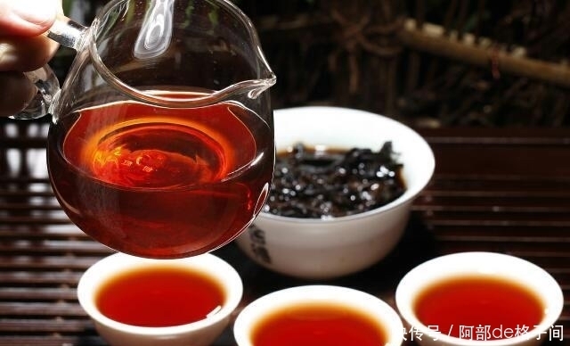 喝水|長壽的人,喝水一般有這5個習慣,尤其第一個,很多人都不記得