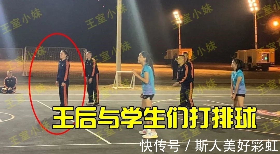 诗妮娜贵妃!诗妮娜给民众发纪念品,处心积虑向增加人气,却被丢垃圾桶真讽刺