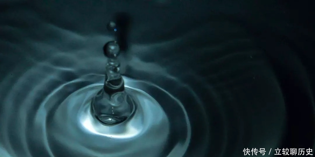 一滴水能承担多少东西?如果达到一定极限,水滴会爆炸吗?