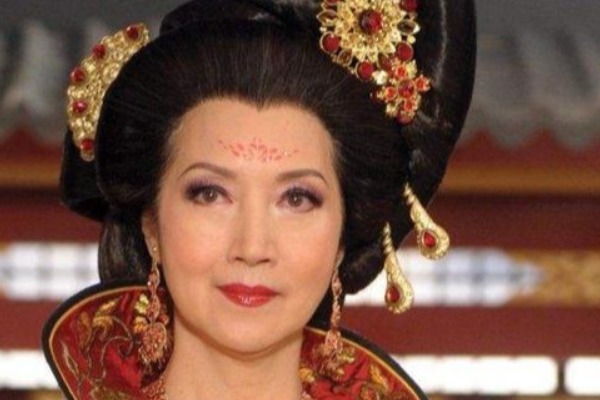 超越|武则天的母亲原来这么厉害，怪不得能生出女皇帝，千年无人能超越