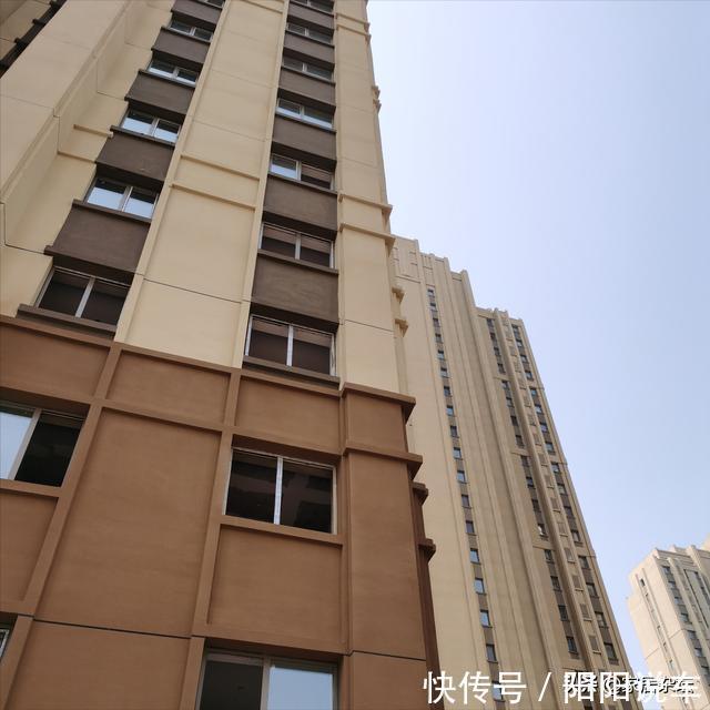 线条|腰线房一般在几层？腰线层的房子有哪些缺点？为何有腰线层？