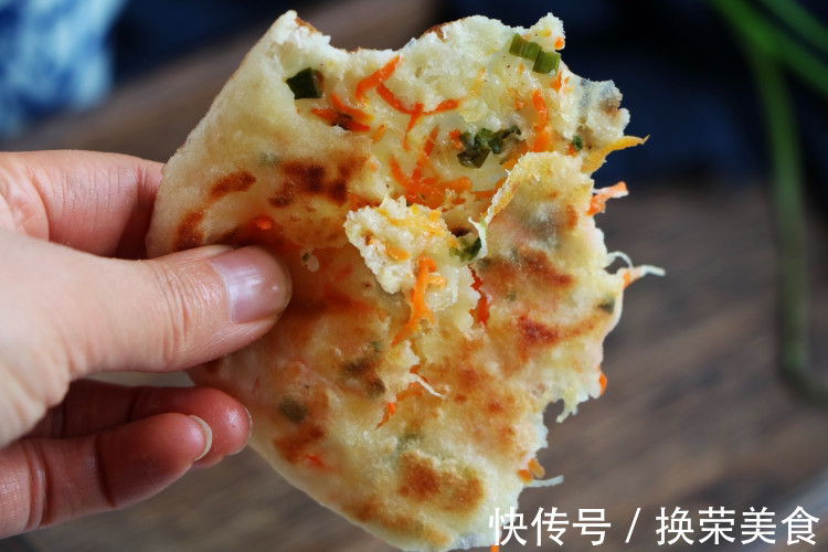 从来没吃过如此好吃的早餐饼,做了30张,还没上桌就吃光,太香