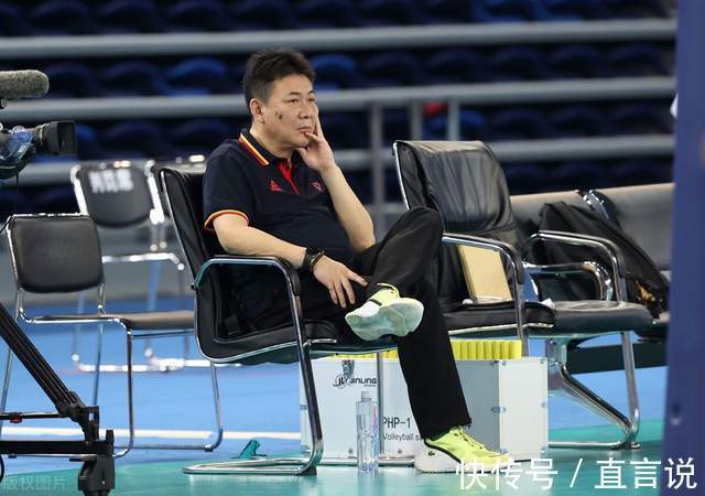 东道主|排协改变心意?曝中国女排放弃东道主身份,世界联赛或再换举办地