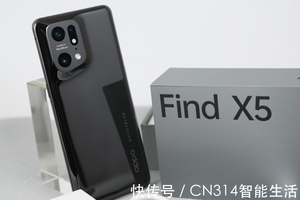 pdd|对于完美的手机后盖，OPPO Find X5 Pro有句话不知道应不应该说