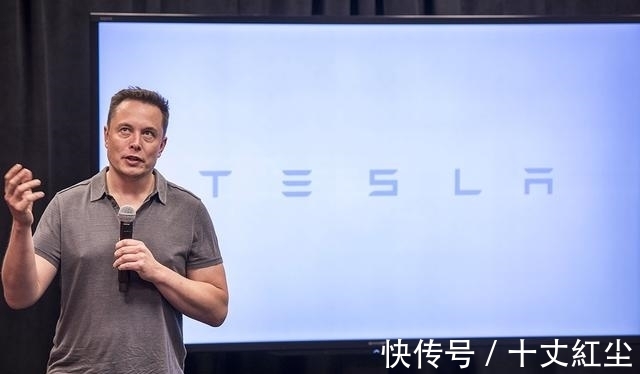 ceo|特斯拉AI日,马斯克官宣“人形机器人”项目