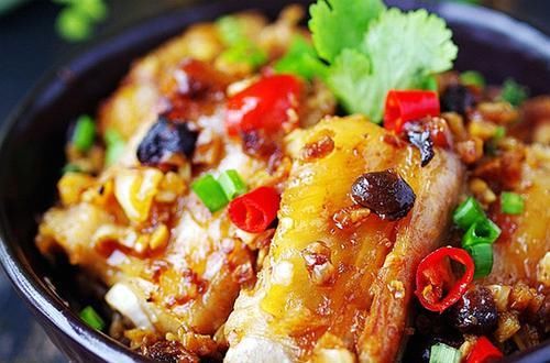 让家人一饱口福的家常菜，汤汁浓郁用来拌饭，别提多美味了！