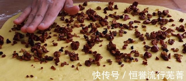 橘子里淋3个鸡蛋,我家孩子三天两头点名吃,比蛋糕还香甜,解馋!