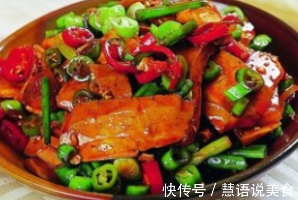 做的回锅肉又腥又硬掌握技术关键，回锅肉不仅入味还嫩滑可口