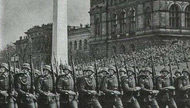 外国汉语专家窃听我军通讯,30天后报告上级他们不说中国话