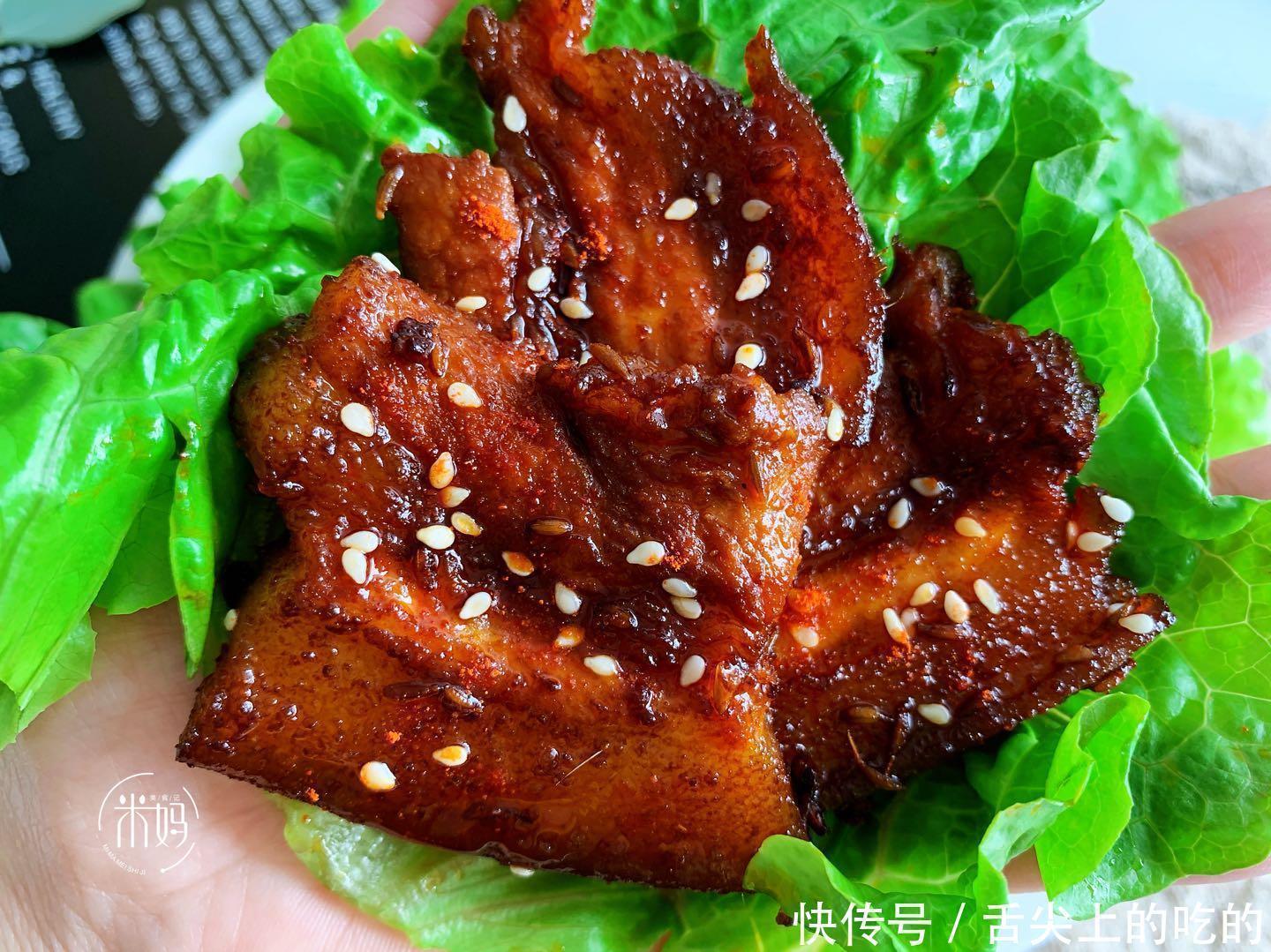 秘制|这是五花肉最好吃的做法,不放油,不放水,焦香软嫩口感好极了