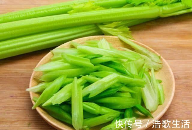 平稳|高血压最怕的几种”天然食物“, 经常吃一点, 血压平稳更健康