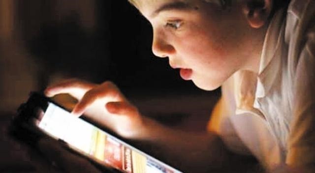 颜值|为何有些孩子越长越“残”?这些自毁颜值的事情,父母要及时纠正