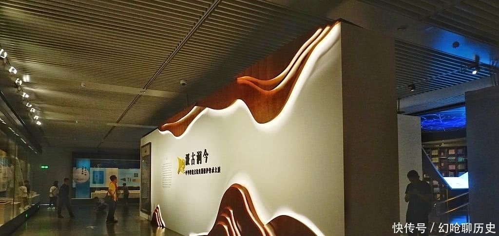 330余种国宝级古籍亮相国图,千年珍贵典籍集体亮相