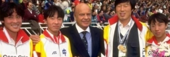 冠军|“魔鬼”教练马俊仁从神坛跌落:培养多位冠军,背后手段让人不齿