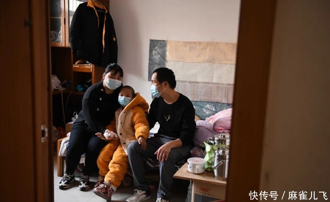 8岁女童重度感染,被医生限制进食两个月,画了一本好吃的来解馋