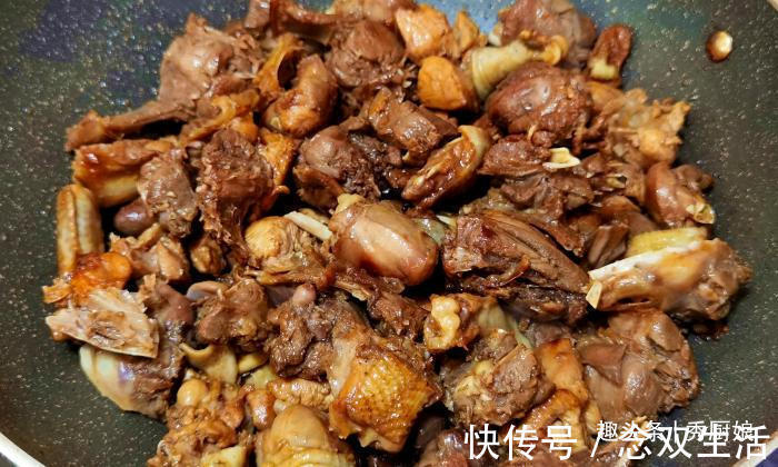 厨娘|夏季,遇到此肉要多吃,营养极高,比吃牛羊肉强,炖上一锅真馋人