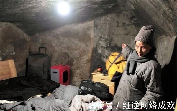 底蕴#终南山“隐士”多达上万,当真都是看破红尘?隐居之地沦为做秀场