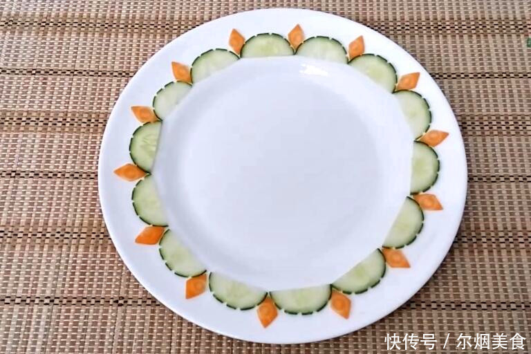 教你6种花式摆盘方法,年夜饭让你大显身手,方法简单,超有面子