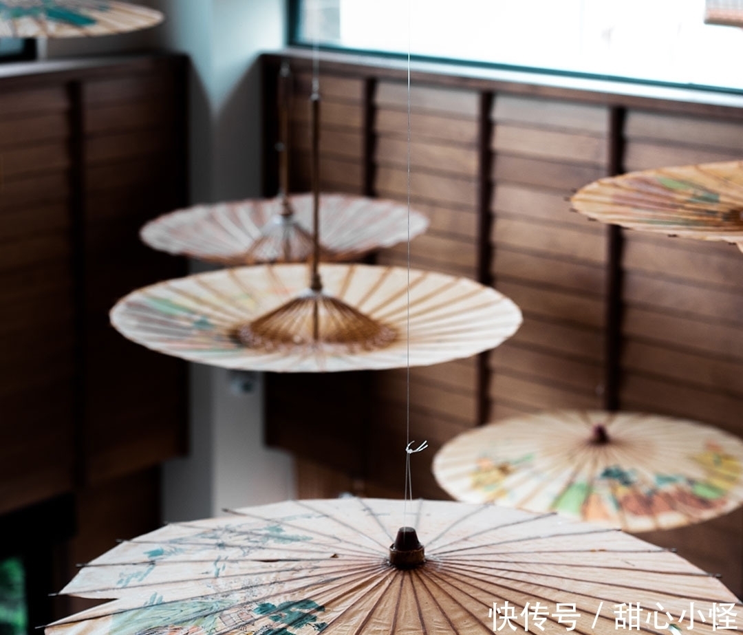 商业空间日式和风设计,咖啡与历史感融合,轻松惬意氤氲芬芳